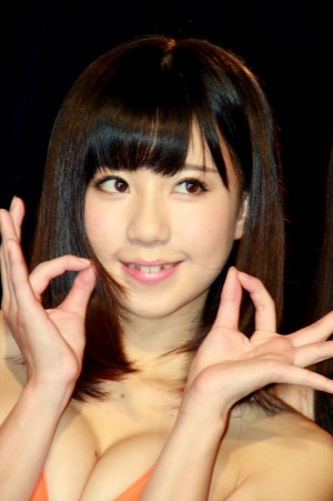 『アイドルの穴2013～日テレジェニックを探せ』DVD-BOX発売イベントに出席した日テレジェニック・日野麻衣