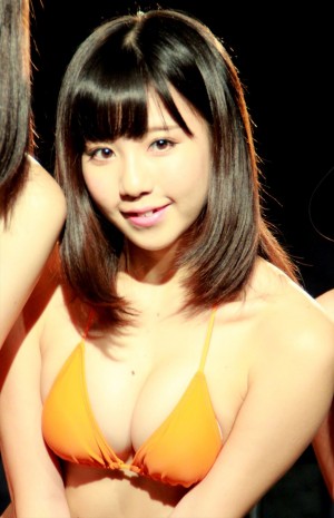 『アイドルの穴2013～日テレジェニックを探せ』DVD-BOX発売イベントに出席した日テレジェニック・日野麻衣