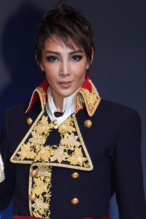 柚希礼音、宝塚歌劇団星組公演『眠らない男・ナポレオン‐愛と栄光の涯（はて）に‐』製作発表会見にて