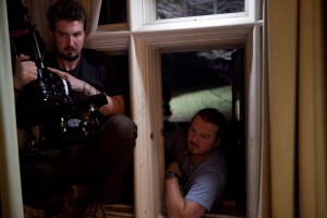 『サプライズ』アダム・ウィンガード監督　