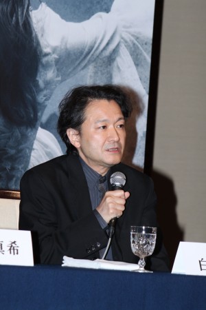 演出の白井晃、舞台『9days Queen“九日間の女王”』製作発表にて