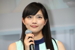 川口春奈、au新スマートフォン「isai」説明会及び新CM発表会にて