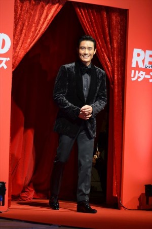 『REDリターンズ』ジャパンプレミアに登場したイ・ビョンホン