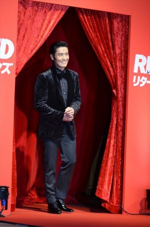 『REDリターンズ』ジャパンプレミアに登場したイ・ビョンホン