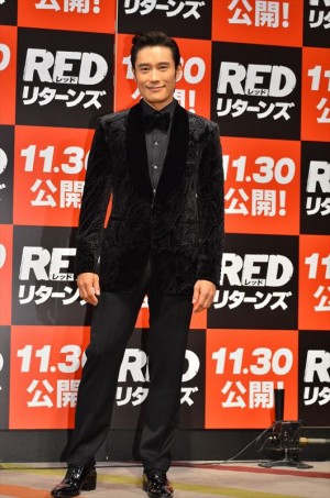 『REDリターンズ』ジャパンプレミアに登場したイ・ビョンホン