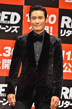 『REDリターンズ』ジャパンプレミアに登場したイ・ビョンホン