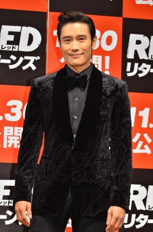 『REDリターンズ』ジャパンプレミアに登場したイ・ビョンホン