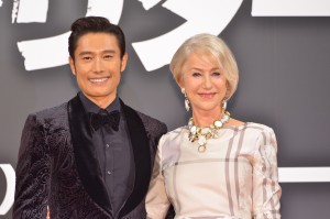 ヘレン・ミレンさん直筆サイン入りフォト ヘレン・ミレン -写真 -人物情報 ｜クランクイン！