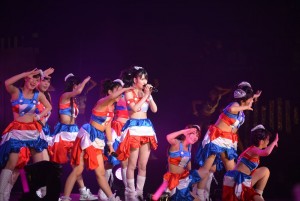 日本武道館で全国ツアー千秋楽を迎えたモーニング娘。