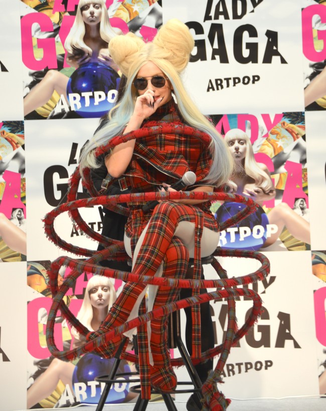 レディー・ガガ来日会見20131201、LADY GAGA