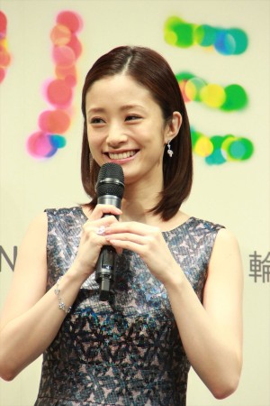 上戸彩、『ヒカリミチ～希望の輪～』点灯式にて