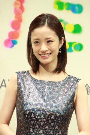 上戸彩、『ヒカリミチ～希望の輪～』点灯式にて