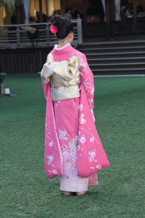 井頭愛海、2014年オスカープロモーション晴れ着撮影会にて