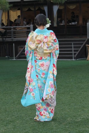 河北麻友子、2014年オスカープロモーション晴れ着撮影会にて