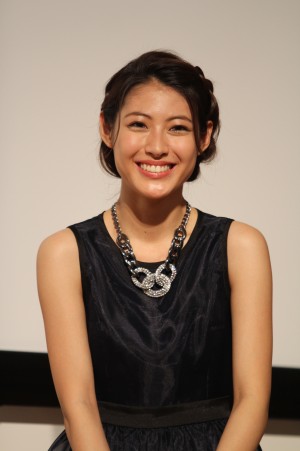 瀧本美織、UULAオリジナルドラマ『指恋（ゆびこい）～君に贈るメッセージ～』配信記念イベントにて