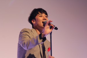 V.Iが主題歌『空に描く思い』を初披露