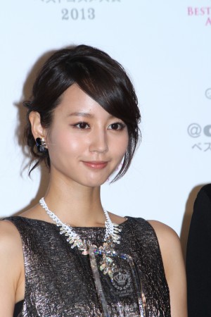 堀北真希、「2013年ベストビューティストアワード」授賞式にて