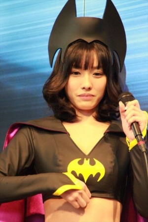 『DCコミックス＆ワーナーヒーローズ！フェスティバル2013』に登場した今野杏南