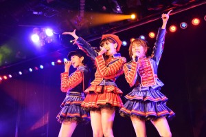 AKB48劇場8周年特別記念公演の模様