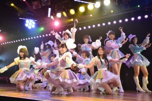 AKB48劇場8周年特別記念公演の模様