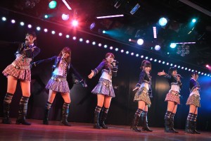 AKB48劇場8周年特別記念公演の模様