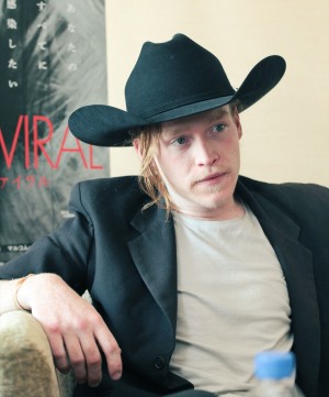 【5月】『アンチヴァイラル』ケイレブ・ランドリー・ジョーンズ