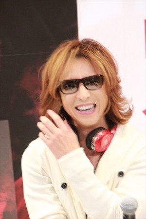 YOSHIKI、「SL150 YOSHIKI special edition」発売記念イベントにて