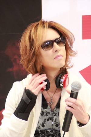 YOSHIKI、「SL150 YOSHIKI special edition」発売記念イベントにて