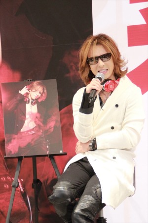 YOSHIKI、「SL150 YOSHIKI special edition」発売記念イベントにて