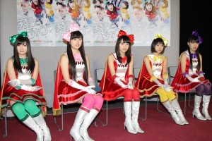 ももいろクローバーZ、『天使とジャンプ』完成試写会にて