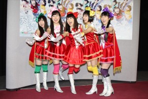 ももいろクローバーZ、『天使とジャンプ』完成試写会にて