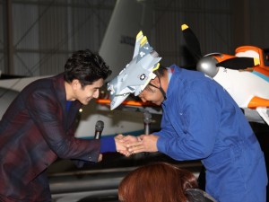 瑛太、山口智充、『プレーンズ』ジャパン・プレミアにて