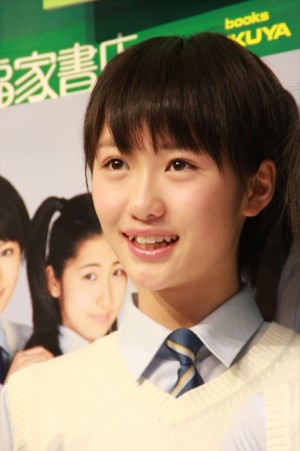 『モーニング娘。天気組BOOK』発売記念握手会イベントの様子