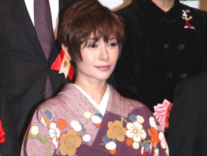 真木よう子、第38回報知映画賞表彰式にて