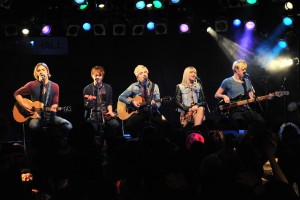 ロス・リンチ率いる、「R5」メンバー