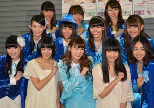リーダー・八坂沙織の卒業と新メンバー2人の加入を発表したSUPER☆GiRLS