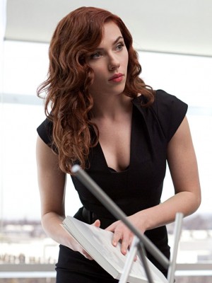 イギリス人が選ぶ『最もセクシーなセレブ2013』3位：スカーレット・ヨハンソン（『アイアンマン2』場面写真より）