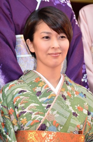 『小さいおうち』プレミア試写会に登壇した松たか子