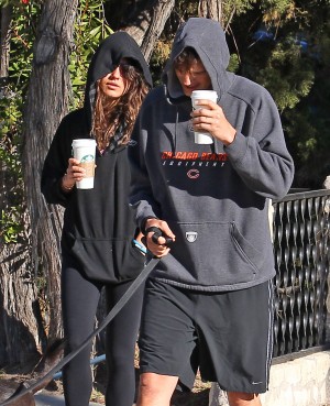 アシュトン・カッチャー　ミラ・クニス