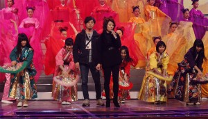 香西かおりのステージを盛り上げるももクロメンバー　リハーサルの模様