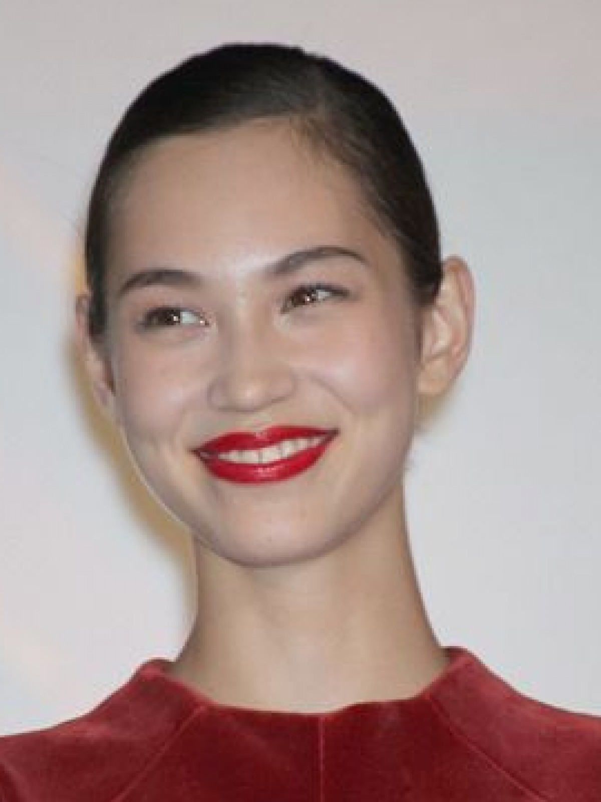 ＜2014年・午年＞年男・年女の有名人　あゆ、キョンキョン、ユーミンほか