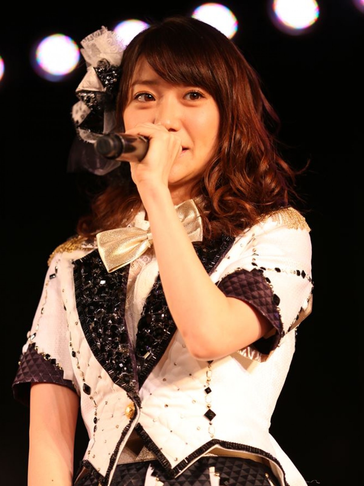 秋葉原AKB劇場にて元日公演を行ったAKB48 ファンに直接突然の卒業発表を謝罪した大島優子