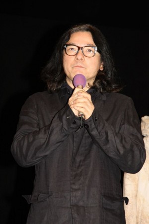 岩井俊二、『なぞの転校生』制作発表記者会見にて