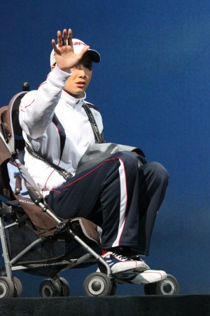 井上芳雄、『冬眠する熊に添い寝してごらん』フォトコール＆囲み取材にて