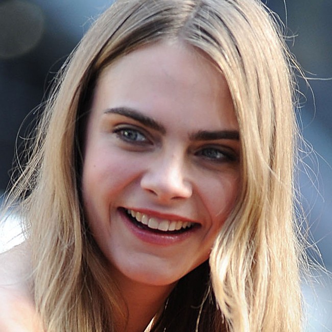 カーラ・デルヴィーニュ Cara Delevingne