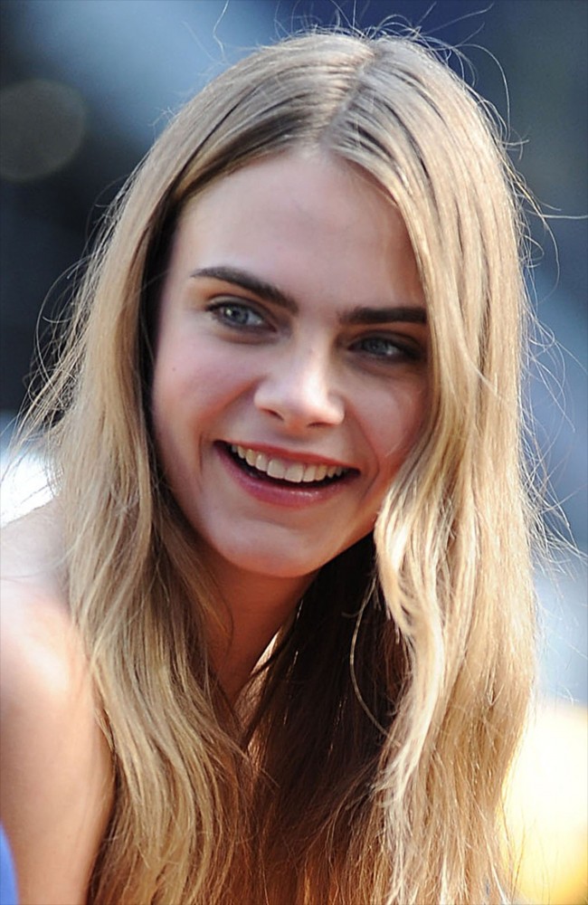 カーラ・デルヴィーニュ、Cara Delevingne、DKNY Photo Shoot, Times Square, New York, NY October 14, 2013