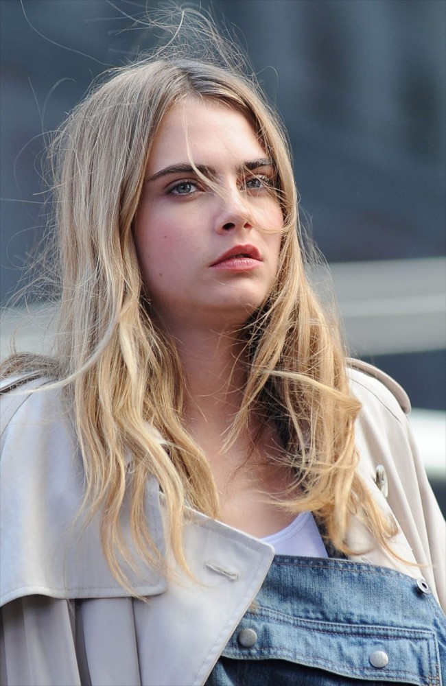 カーラ・デルヴィーニュ、Cara Delevingne、DKNY Photo Shoot, Times Square, New York, NY October 14, 2013