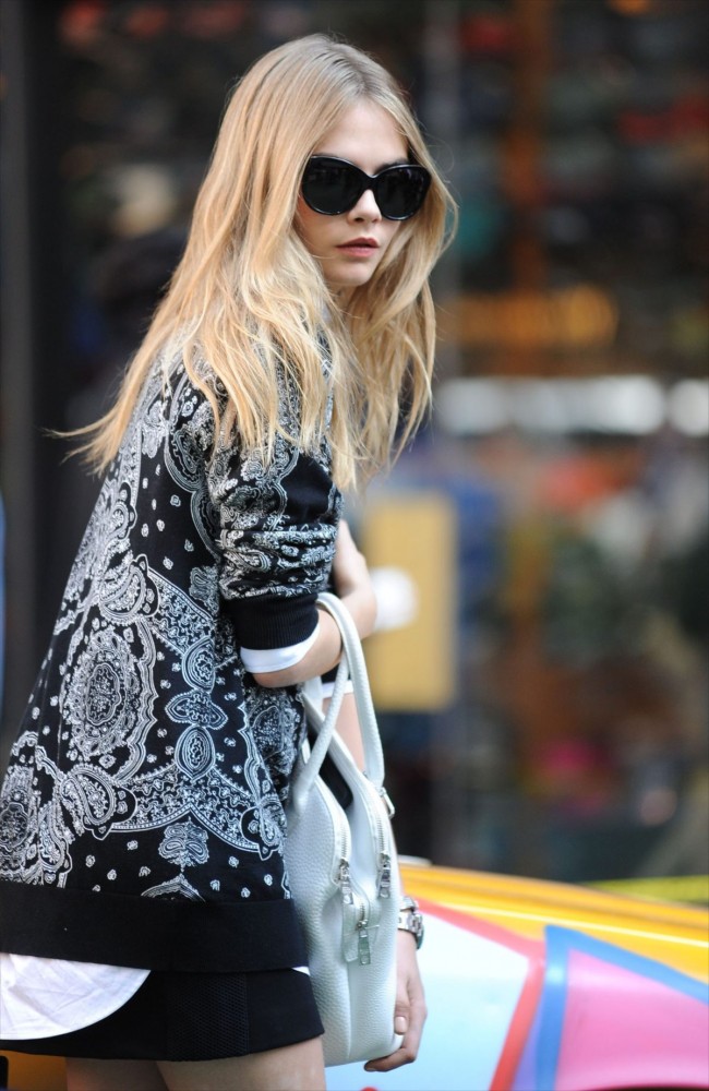 カーラ・デルヴィーニュ、Cara Delevingne、DKNY Photo Shoot, Times Square, New York, NY October 14, 2013