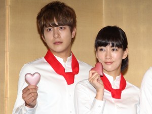 溝端淳平、水川あさみ、『失恋ショコラティエ』記者発表にて