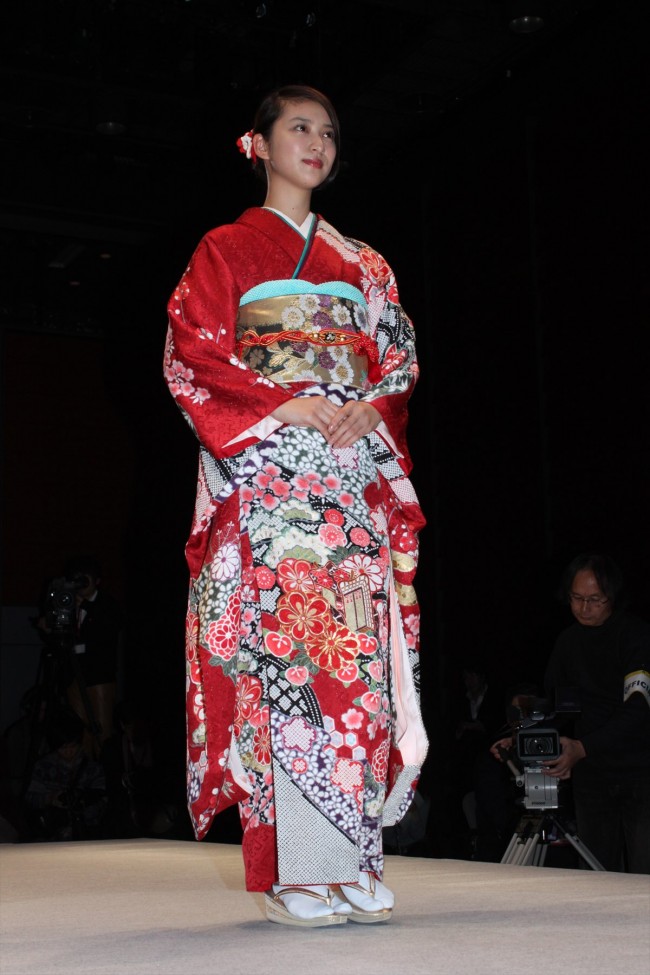 「ジョイフル恵利　新成人振袖ファッションショー」20140109